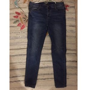 Burberry relaxed skinny jeans W30(size 10)